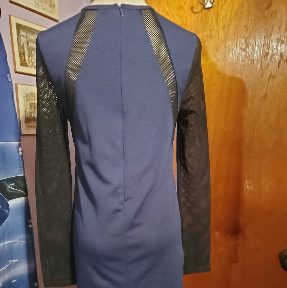 Dress - Picture 4 of 5